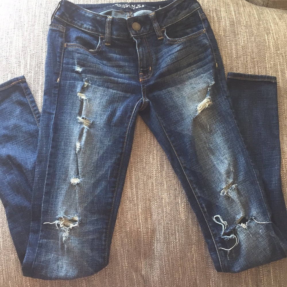 Ripped American eagle stretch jegging